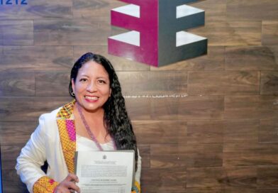 Entrega IEEPCO a Presidenta Electa de Xoxocotlán Nancy Benítez, constancia de mayoría certificada