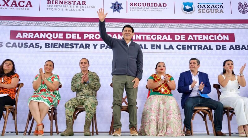 Emprende Gobierno de Oaxaca atención integral para dignificar y fortalecer la seguridad en la Central de Abasto